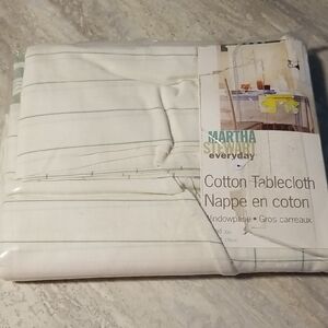Martha Stewart Cotton Tablecloth Round 70in